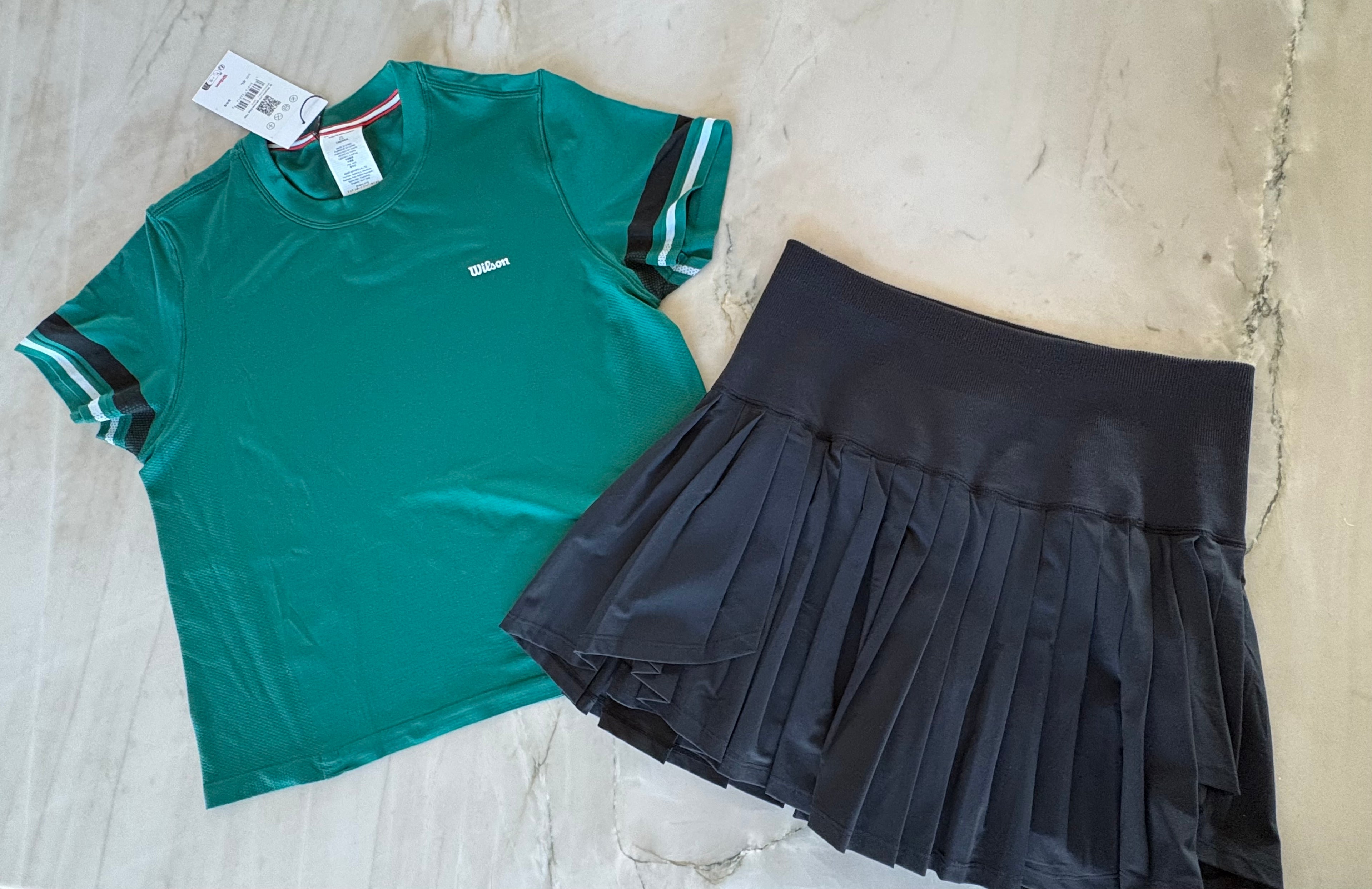 New Wilson Top and Pleated Tennis skirt Women's XL