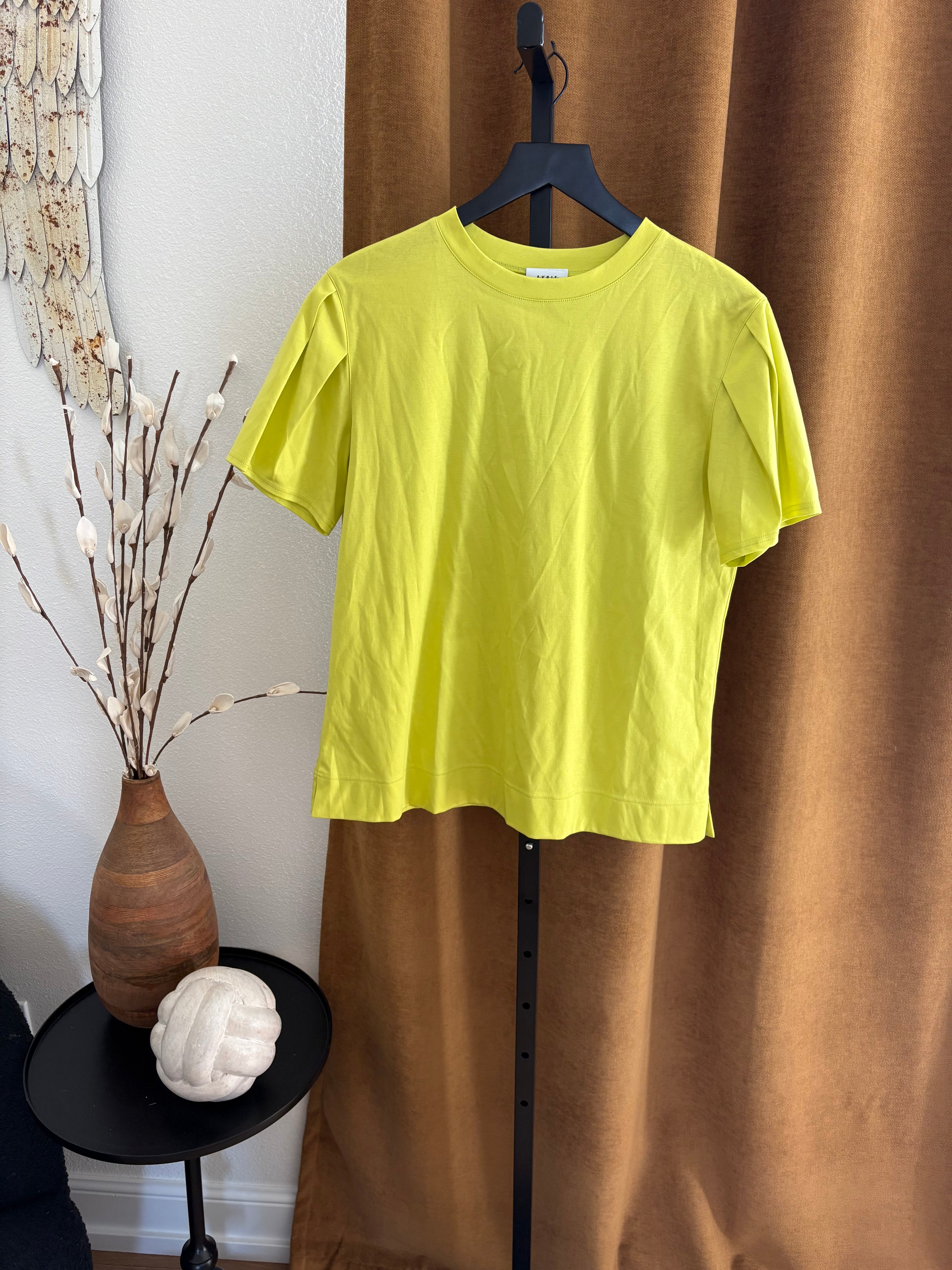 Akris Punto puff sleeved tee sz women's 10