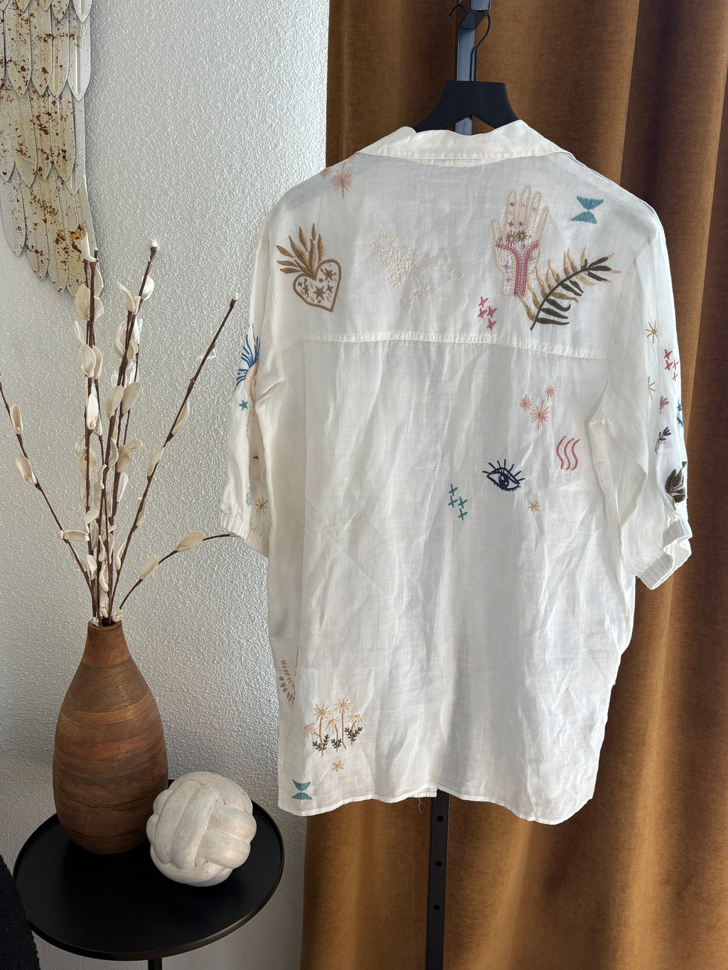 Johnny Was Button up embroidered shirt Small