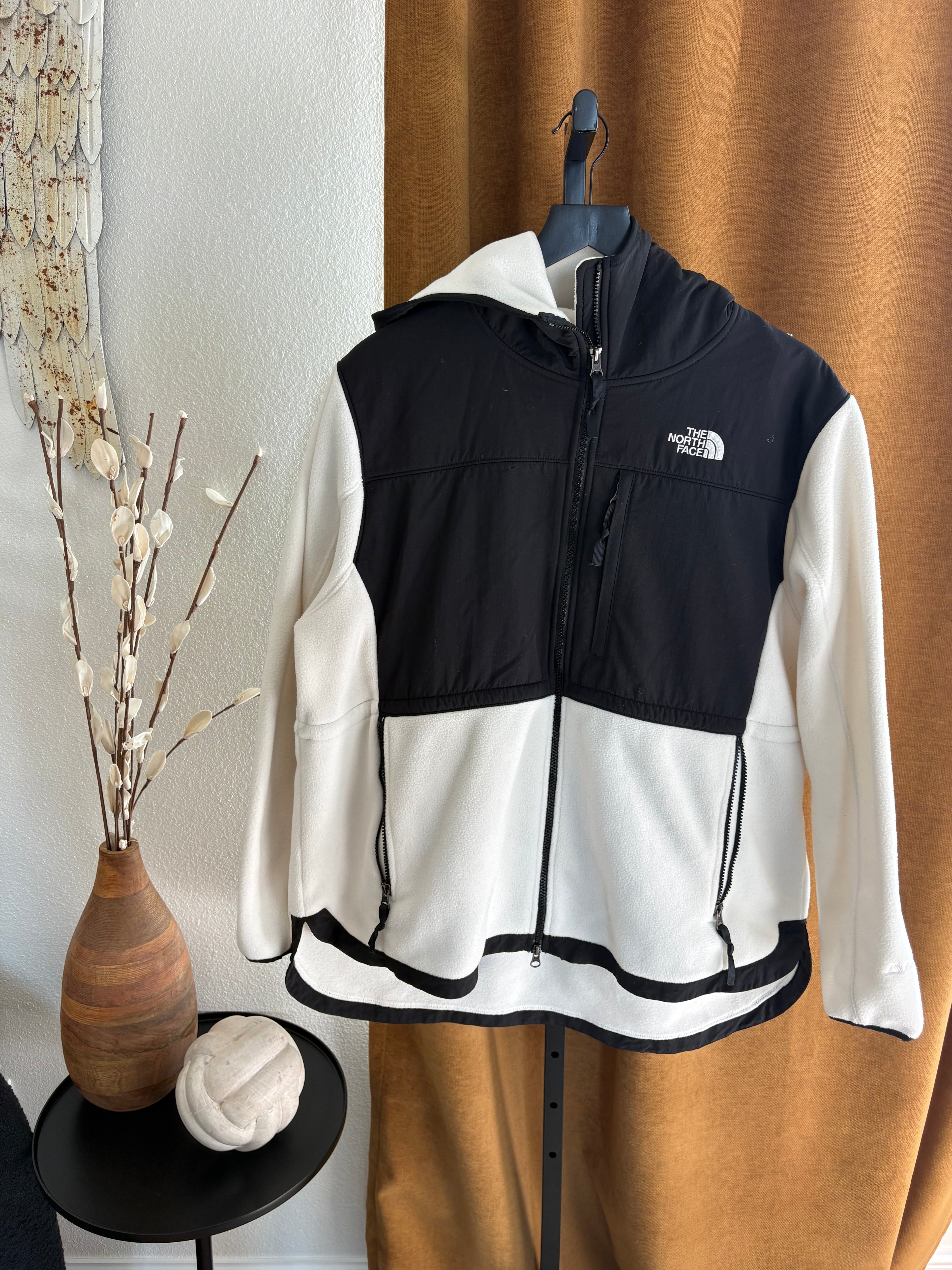The Northface Women's Hooded Fleece jacket XL