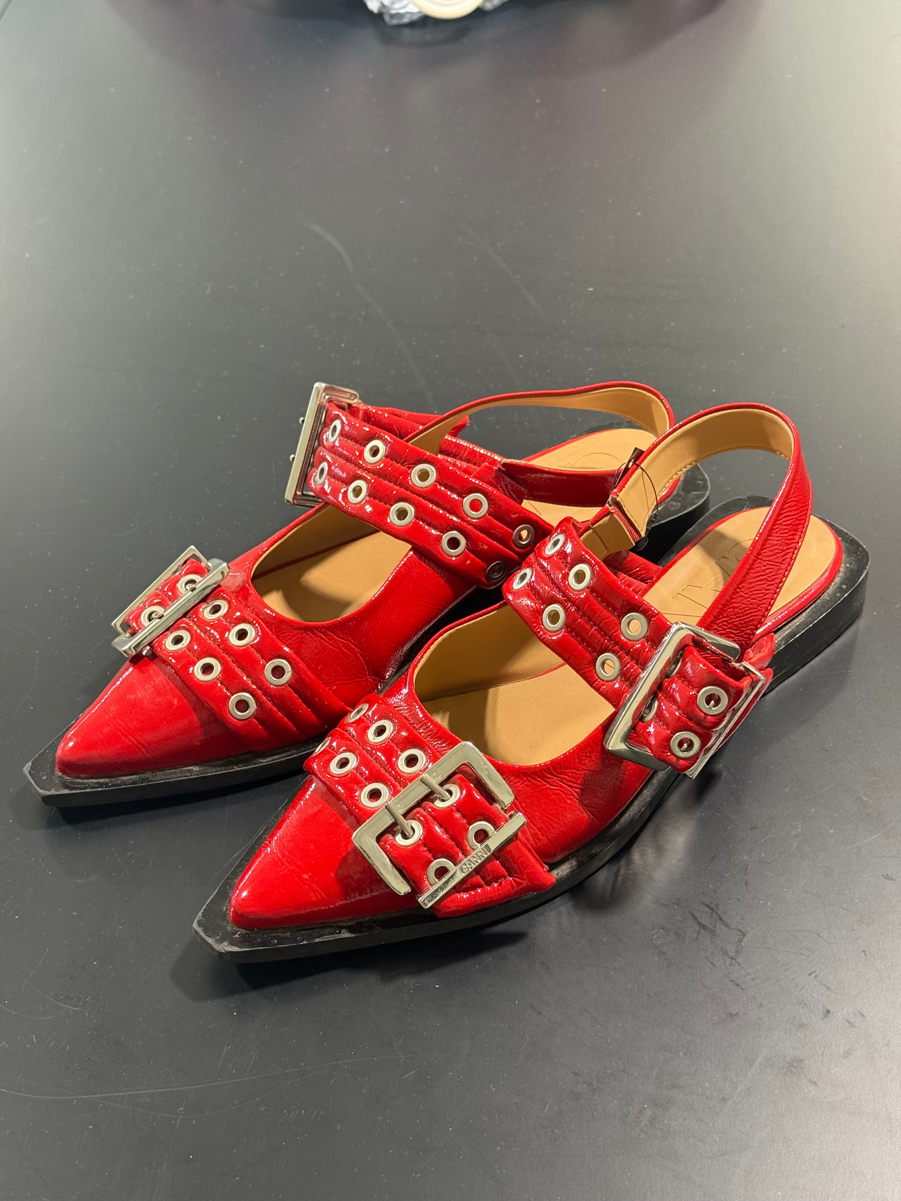 Ganni Red Pointed Slingback Flats with Buckle & Grommet Straps sz 41