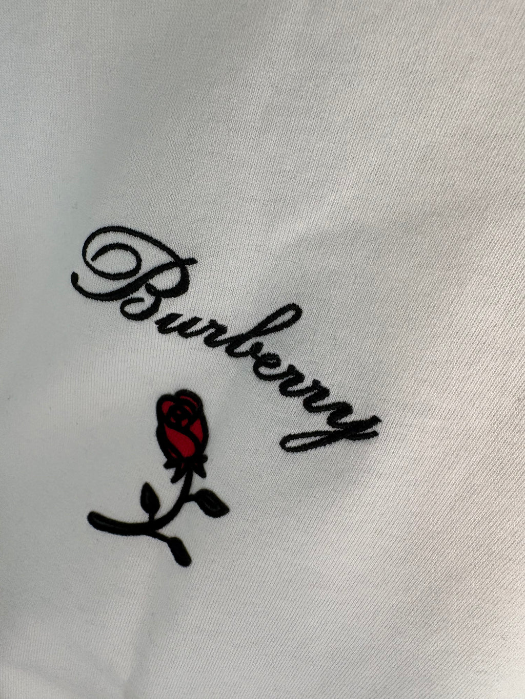 New Burberry single rose tee women small