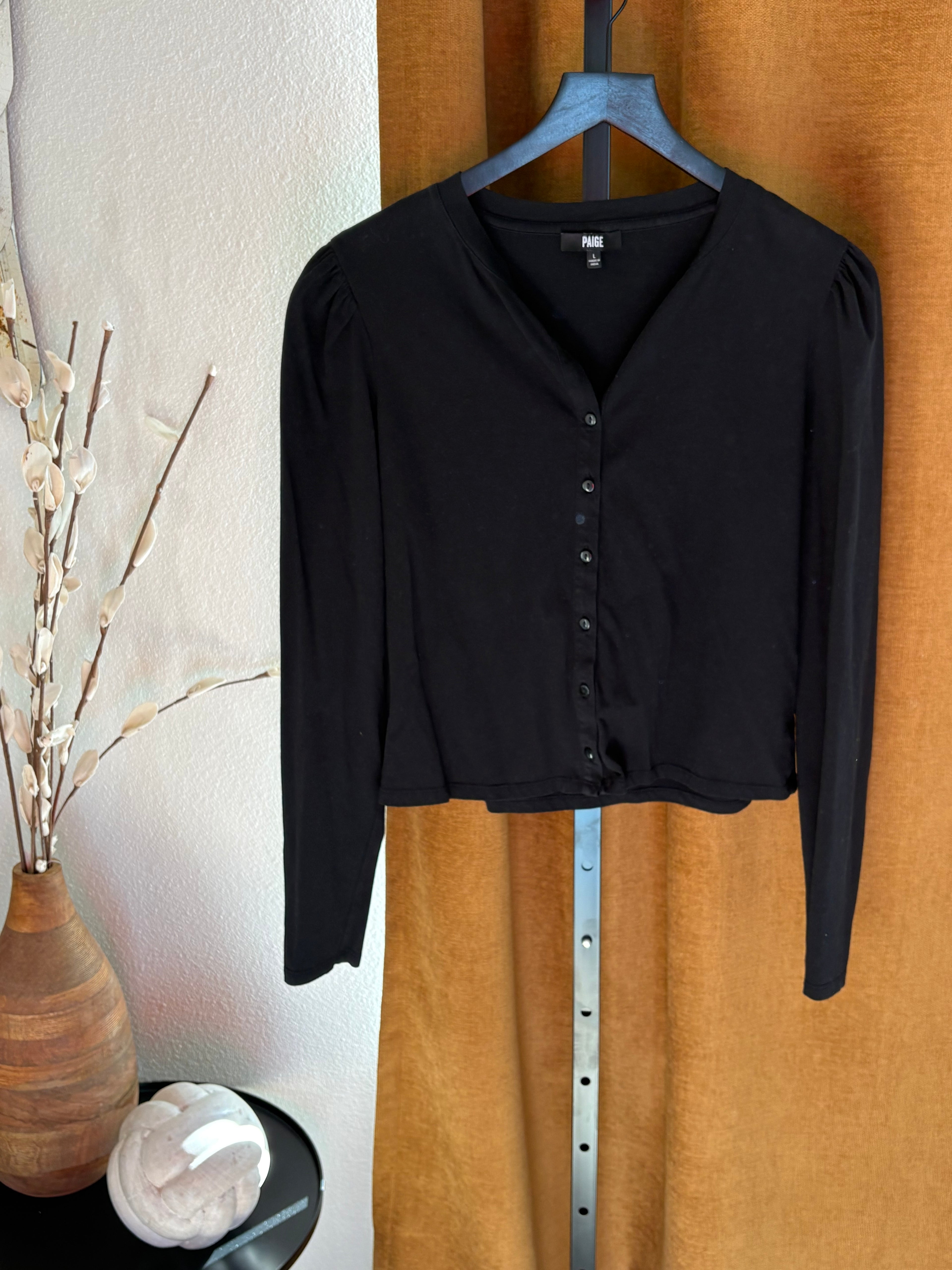Paige knit button Up shirt Large