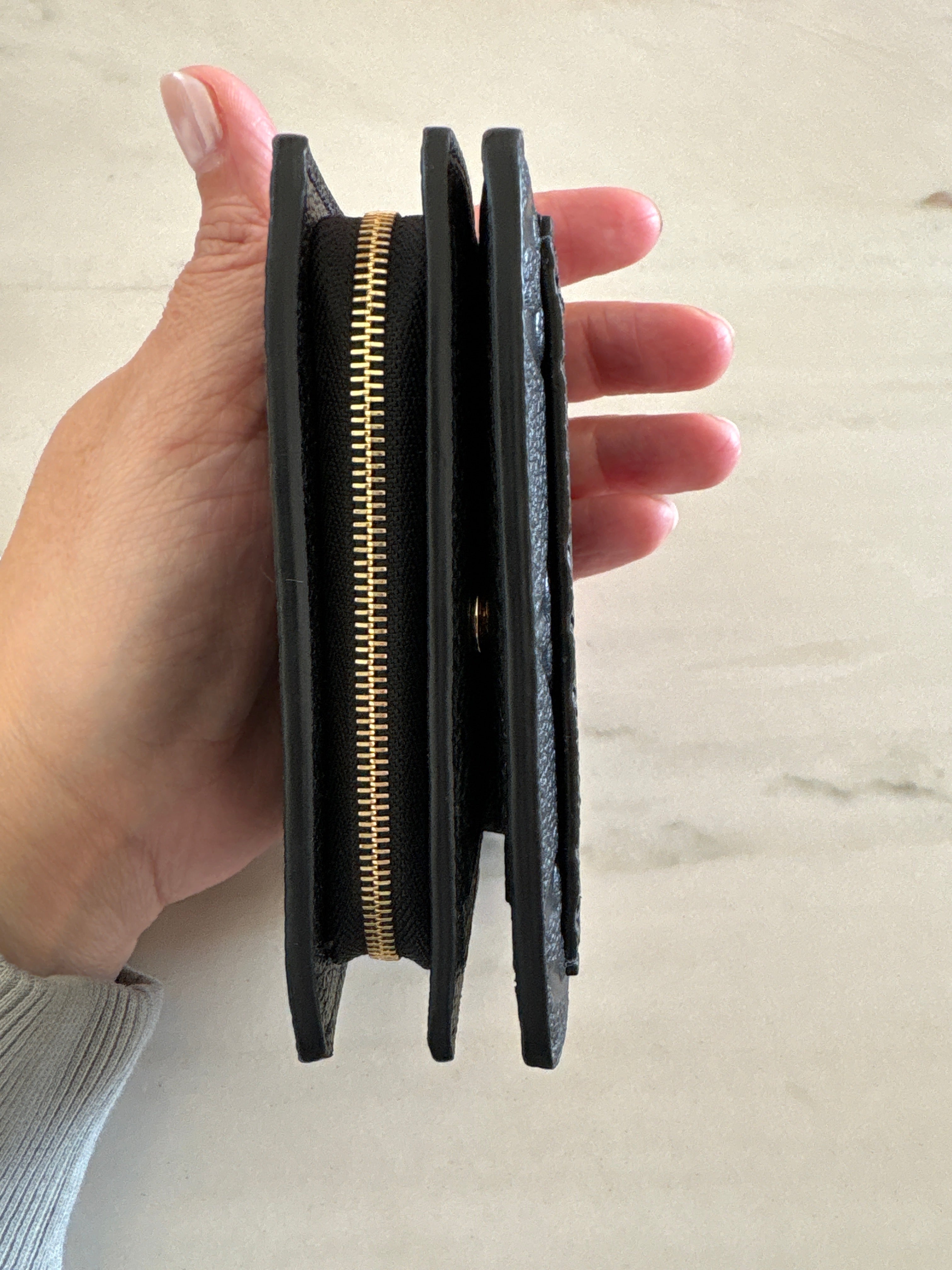 New Louis Vuitton Wallet in Black Monogram Empreinte Leather