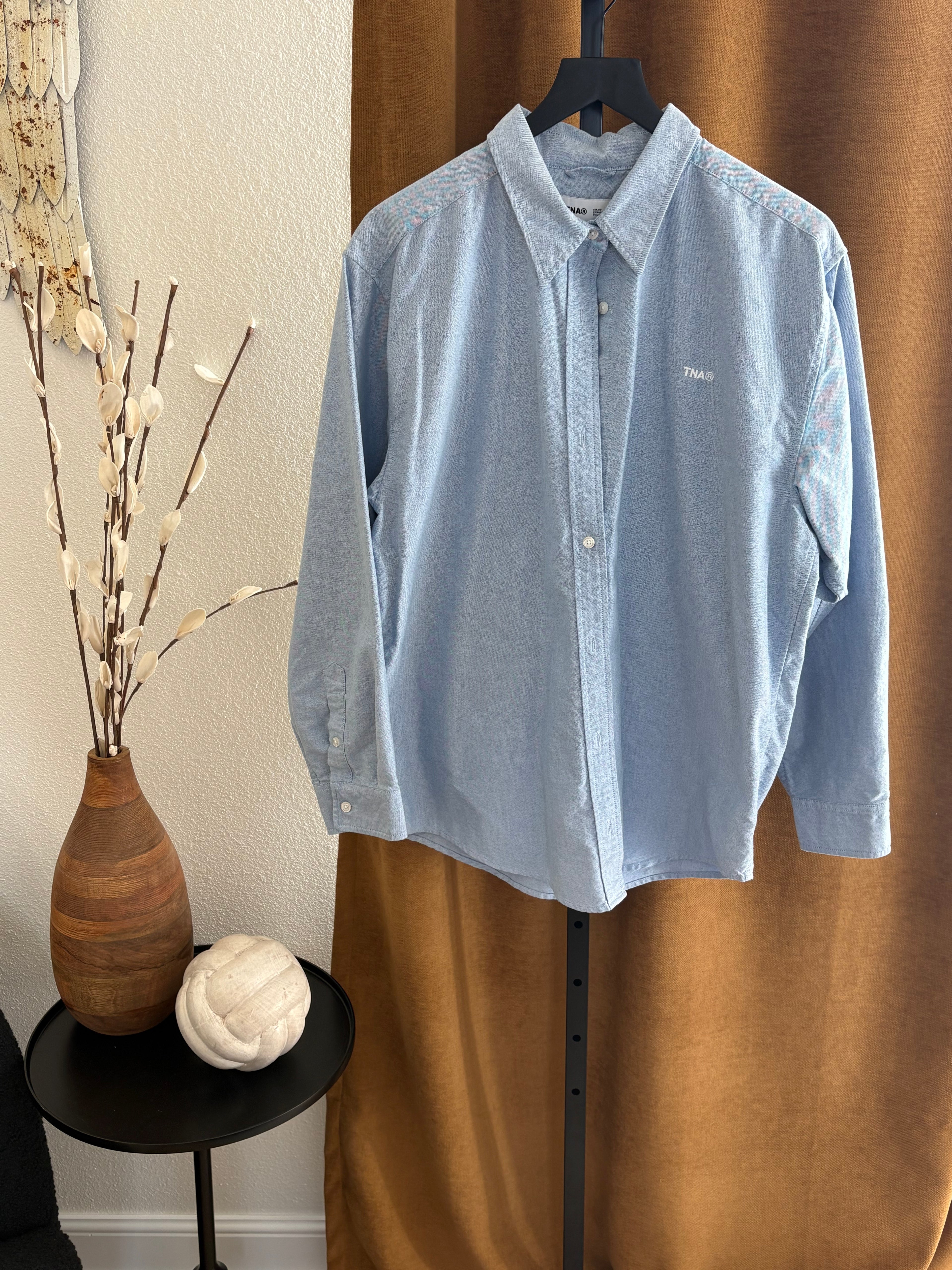 Aritzia TNA Poplin Button Up Shirt Womens Large
